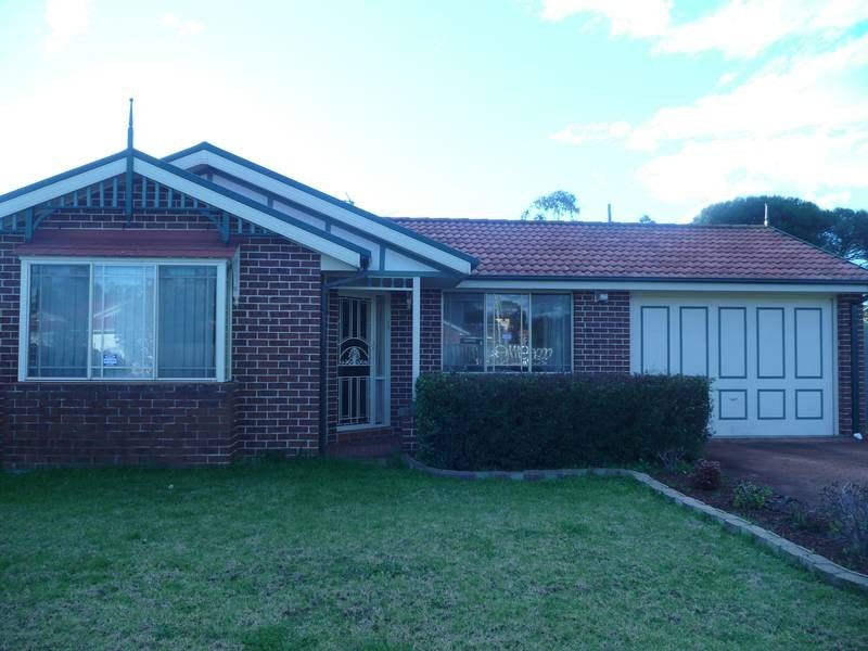 48 MASLIN CRESCENT, Quakers Hill NSW 2763