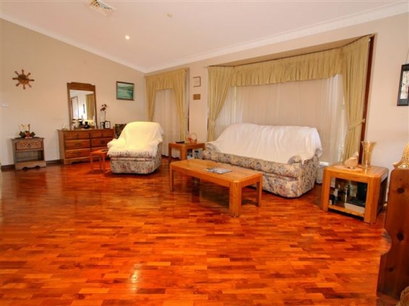 106 Gilbert Rd, Glenhaven NSW 2156
