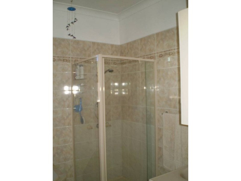 1 Buckland Ave, Cessnock NSW 2325