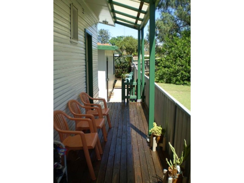 1 Buckland Ave, Cessnock NSW 2325