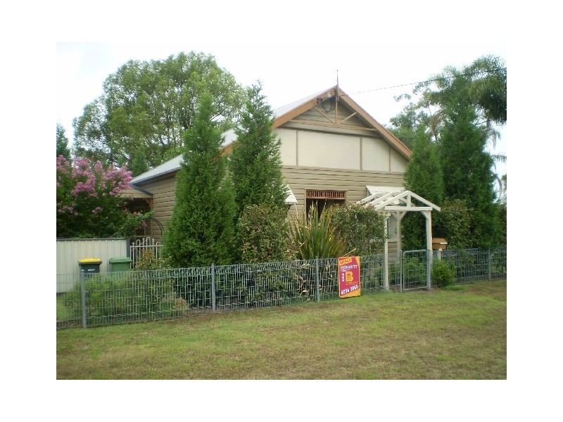 2 Houston St, Cessnock NSW 2325
