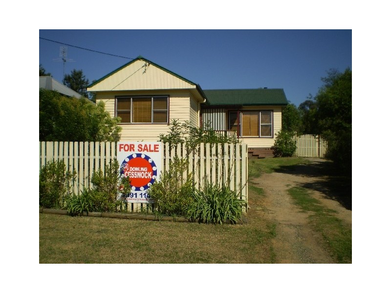 48 Bennett St, Millfield NSW 2325