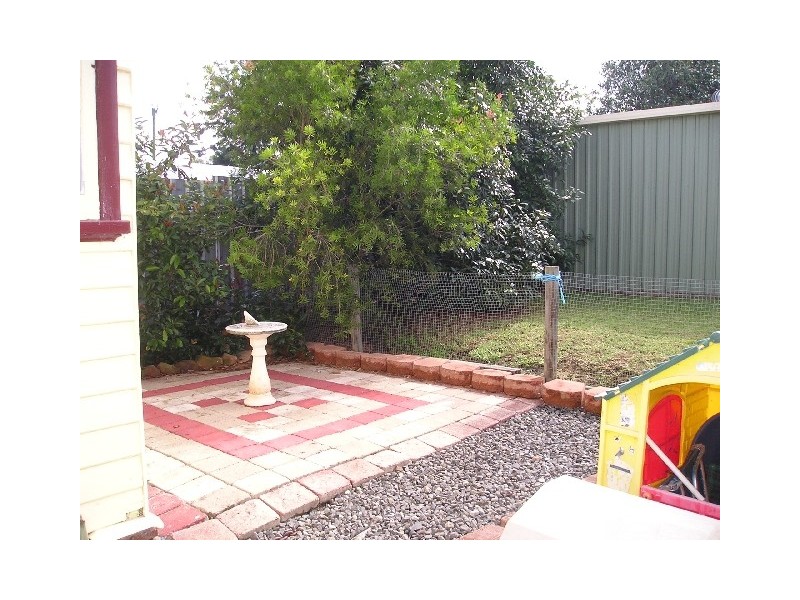 48 Bennett St, Millfield NSW 2325