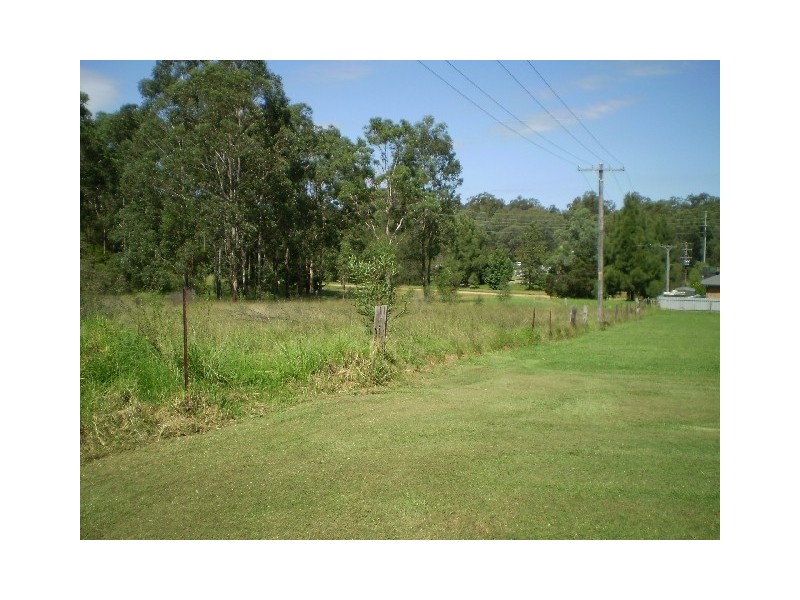11 Tunnel Rd, Cessnock NSW 2325