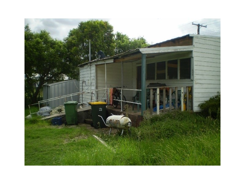 5 Long St, Cessnock NSW 2325