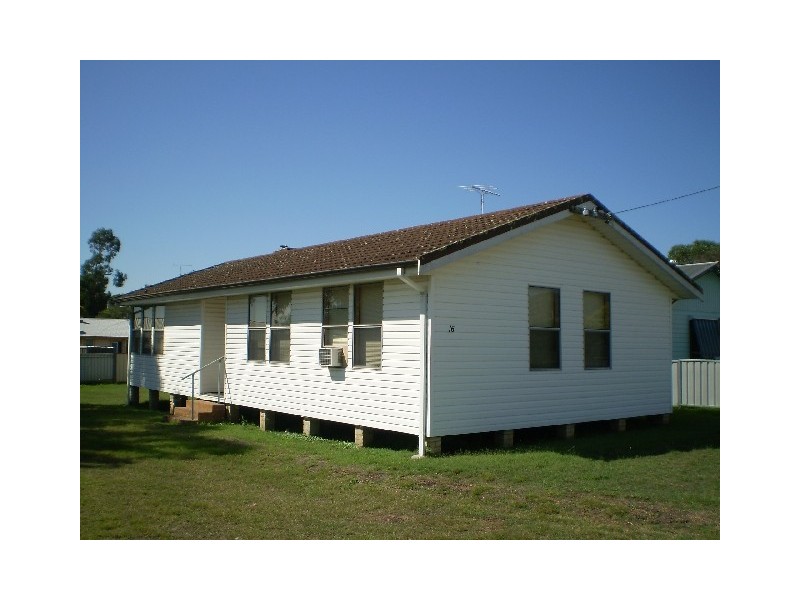 16 Balmoral Ave, Cessnock NSW 2325
