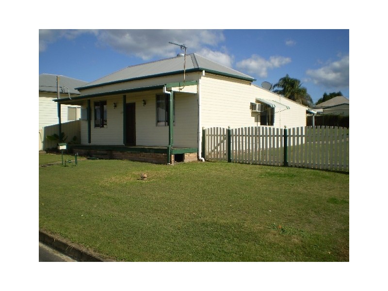 33 Love St, Cessnock NSW 2325