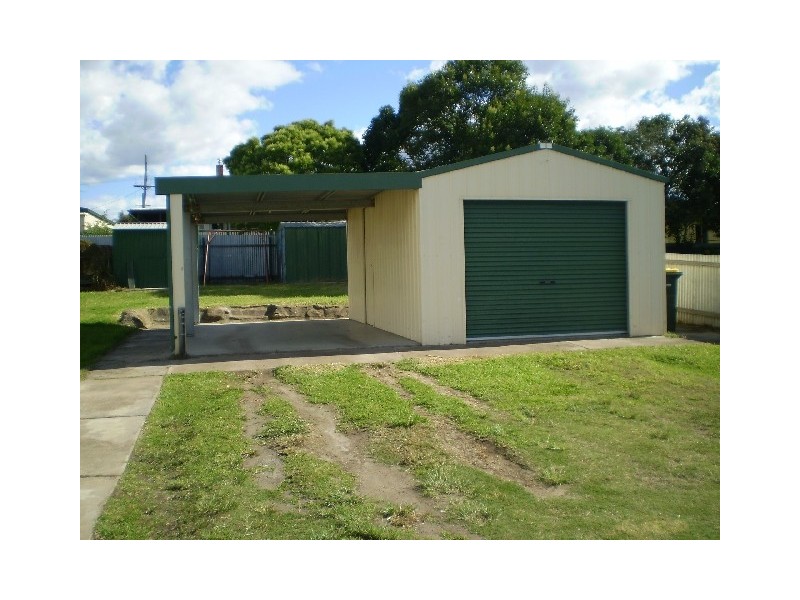 33 Love St, Cessnock NSW 2325