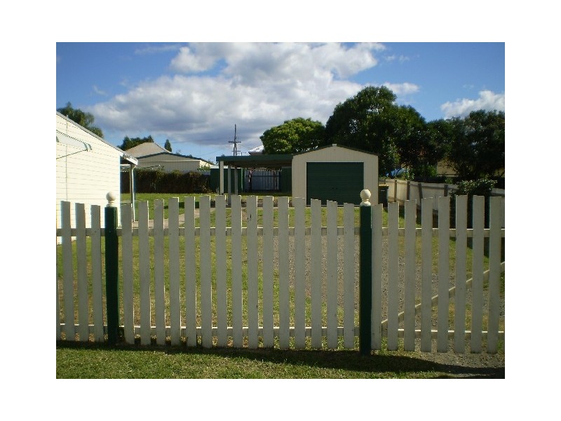 33 Love St, Cessnock NSW 2325