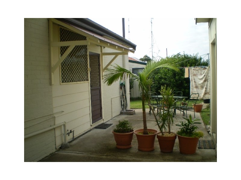 13 Gordon Ave, Cessnock NSW 2325
