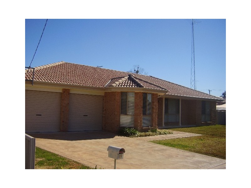19 Colliery St, Aberdare NSW 2325