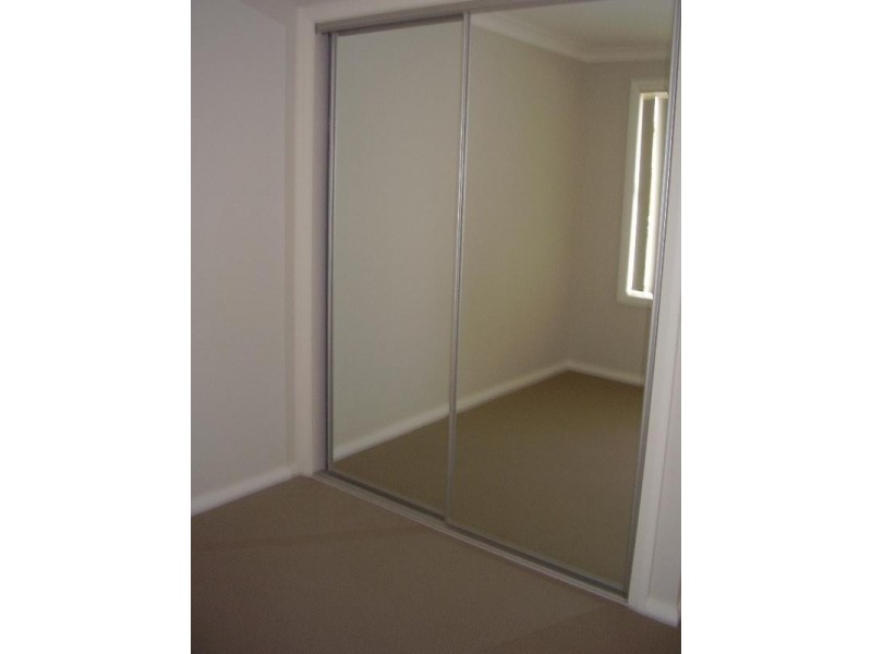 1/10 Robinia Way, Cessnock NSW 2325