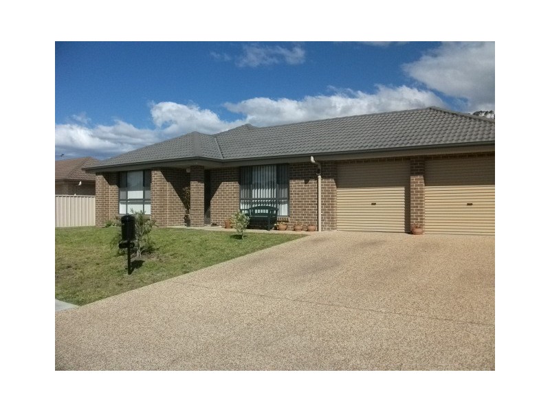 19 Alpine Ave, Cessnock NSW 2325