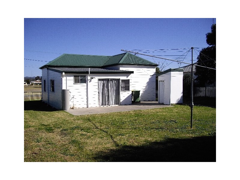 36 Vernon St, Cessnock NSW 2325