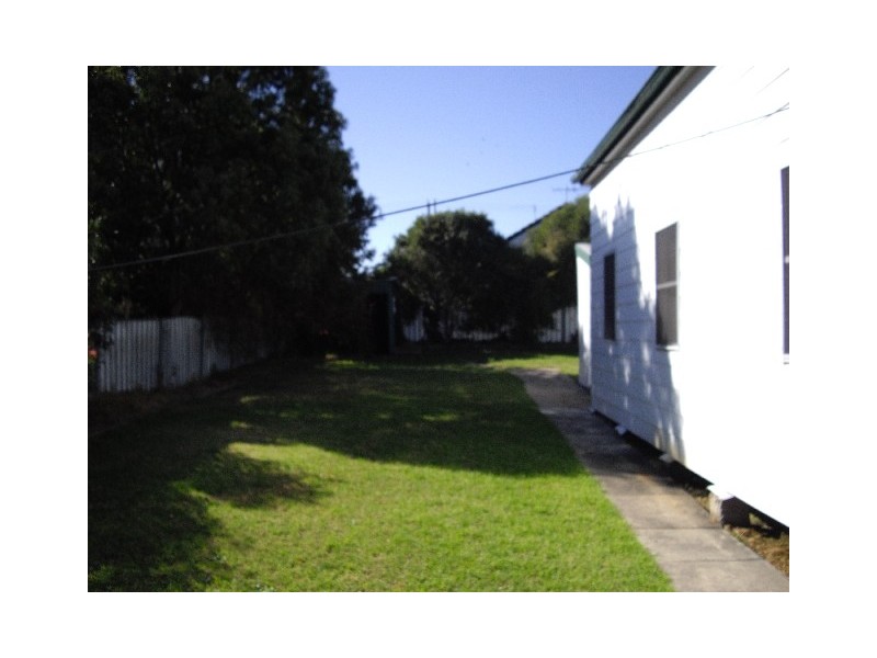 36 Vernon St, Cessnock NSW 2325