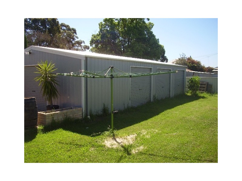 8 Attwater Ave, Cessnock NSW 2325