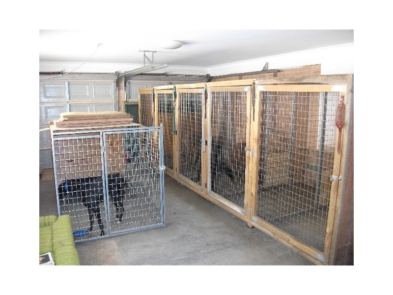 18 Bruce St, Abernethy NSW 2325