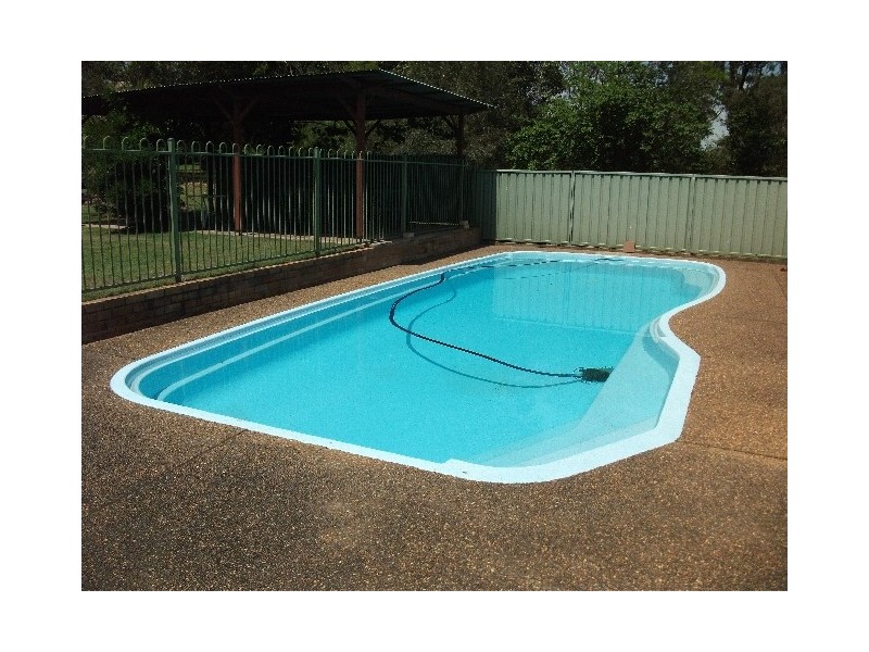 9 Camellia Close, Elrington NSW 2325