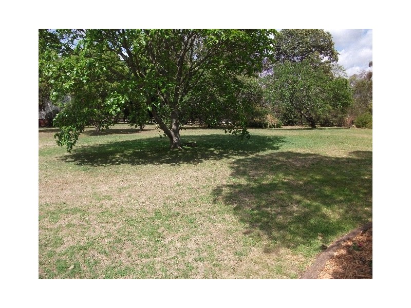 9 Camellia Close, Elrington NSW 2325