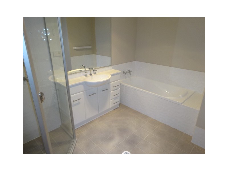 1/56a Anzac Avenue, Cessnock NSW 2325