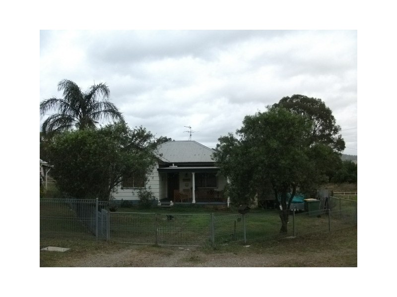49 Macquarie Ave, Cessnock NSW 2325