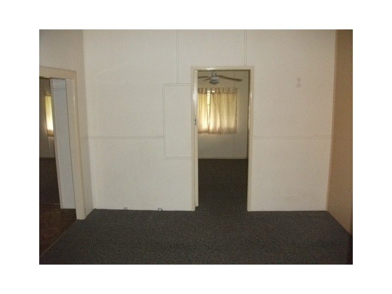 24 Long St, Cessnock NSW 2325