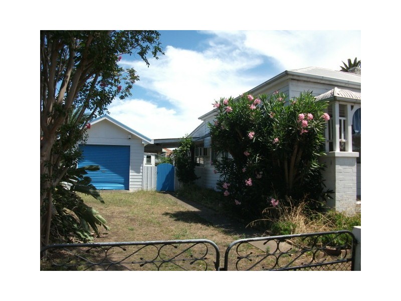 16 Ferguson St, Cessnock NSW 2325