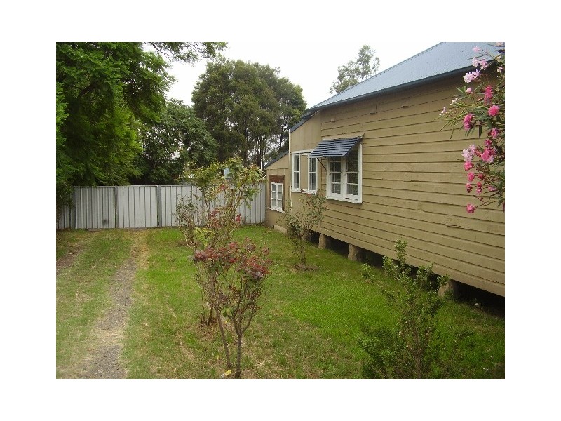 88 Wollombi Rd, Cessnock NSW 2325