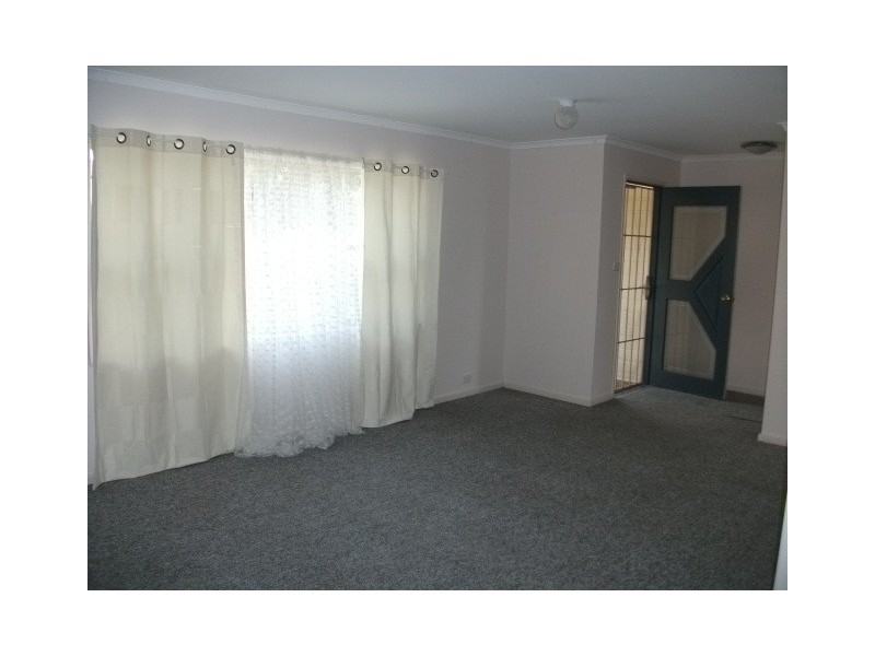 84 Macquarie Ave, Cessnock NSW 2325