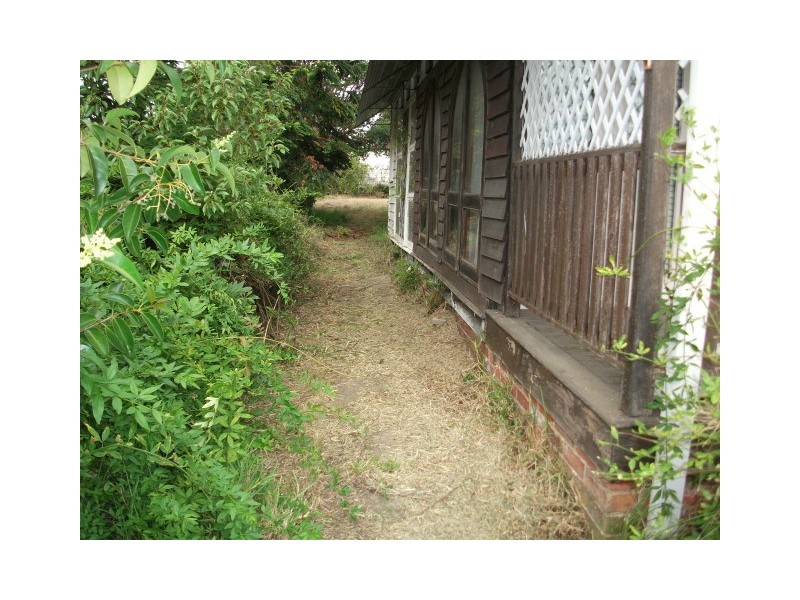39 Love St, Cessnock NSW 2325
