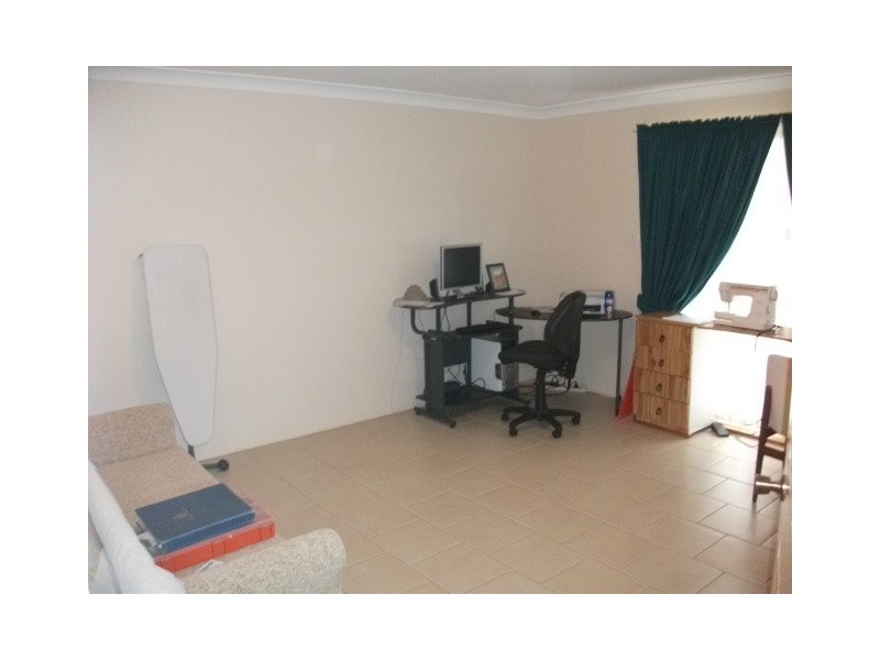 4 Davis St, Millfield NSW 2325