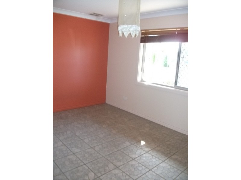 21 Charles St, Abermain NSW 2326