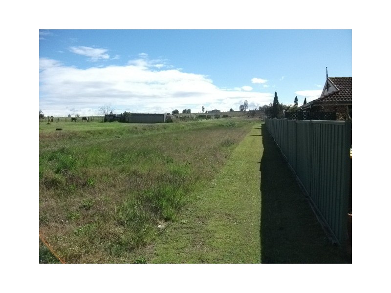 61 Kent Street, Greta NSW 2334