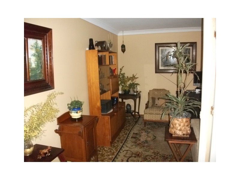 74 Station Street, Weston NSW 2326
