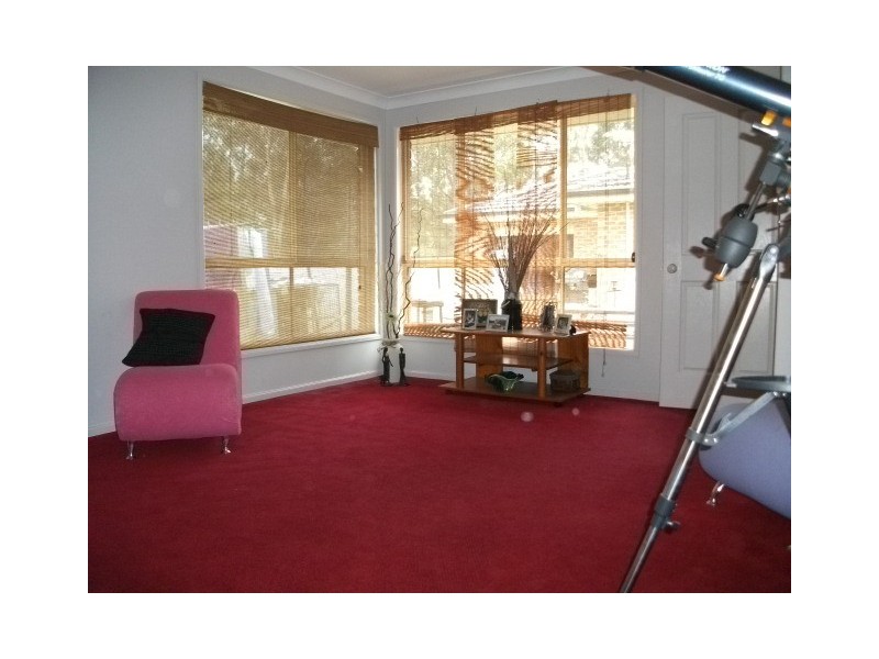 6 Stirling Street, Abernethy NSW 2325