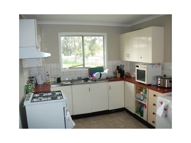 11 Thorpe Cl, Cessnock NSW 2325