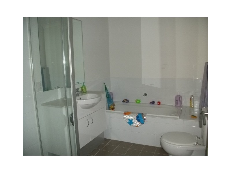 1/8 Robinia Way, Cessnock NSW 2325