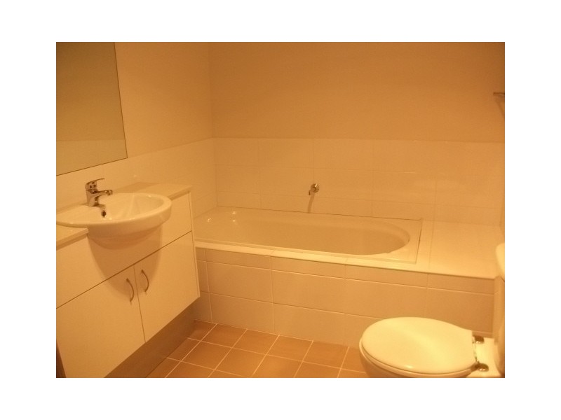 1/8 Robinia Way, Cessnock NSW 2325