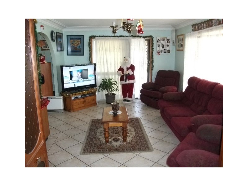 37 Burnett Street, Cessnock NSW 2325