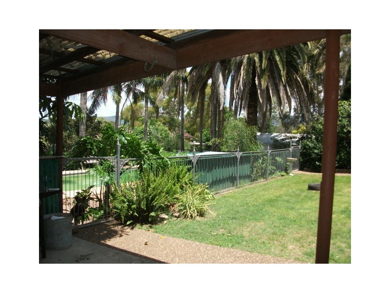 37 Burnett Street, Cessnock NSW 2325