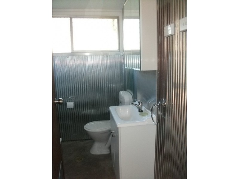 16 Macquarie Ave, Cessnock NSW 2325