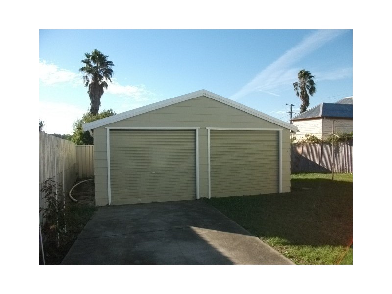 16 Macquarie Ave, Cessnock NSW 2325