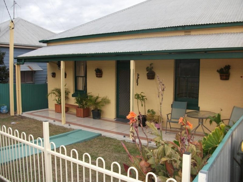 84 Melbourne St, Abermain NSW 2326