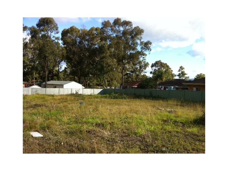 13 Casson Avenue, Cessnock NSW 2325