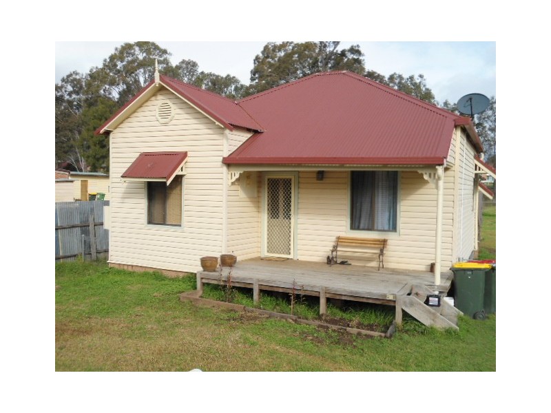 21 Second St, Millfield NSW 2325