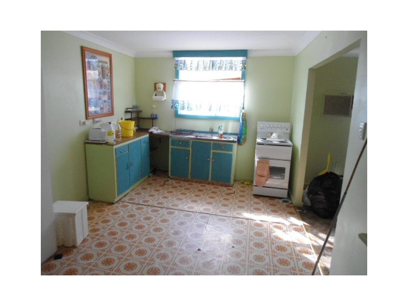5 Charles Street, Abermain NSW 2326