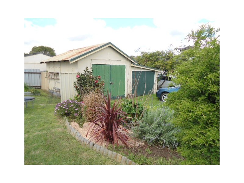 2 Rawson Street, Cessnock NSW 2325