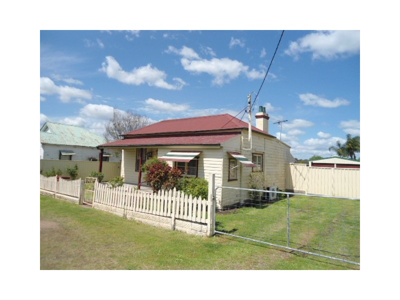 11 Margaret Street, Cessnock NSW 2325