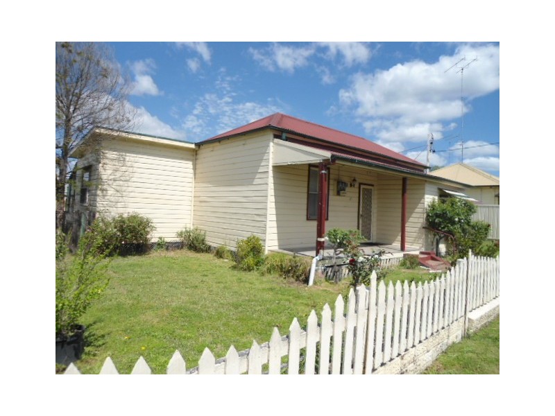 11 Margaret Street, Cessnock NSW 2325