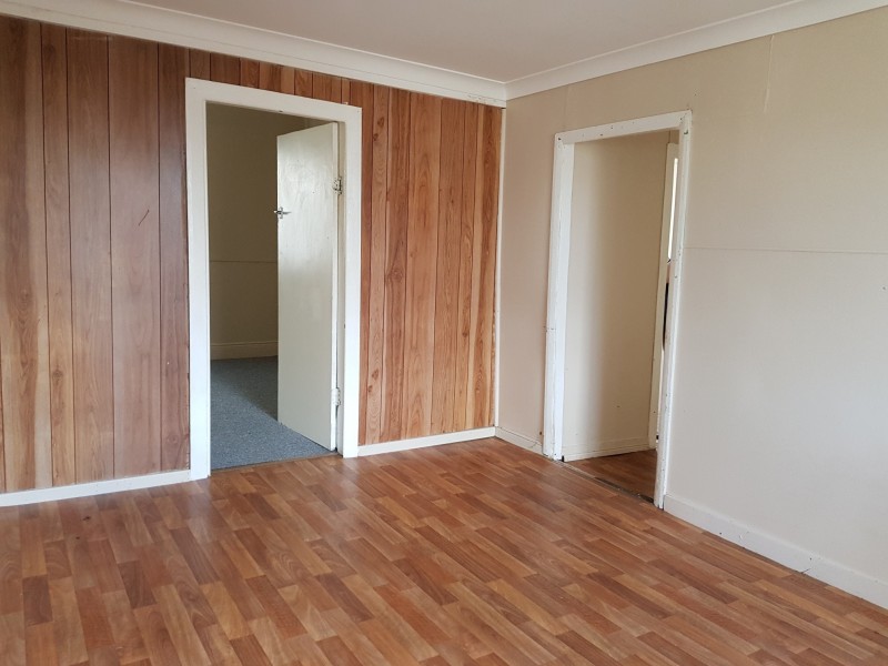 5 Charles St, Abermain NSW 2326